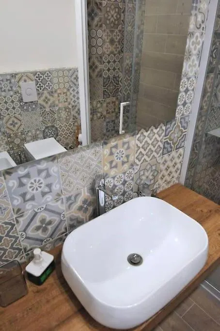 Apartment Appartamento Moderno Design District Milan Italy